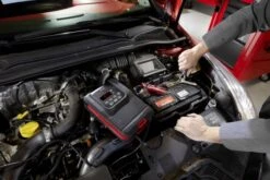 Facom Gereedschappen BC126 Acculader | 12 Volt | 6 - 130 Ah | Voor Scooter, Motor En Auto [BC126PB] -Beta Verkoopwinkel Facom Gereedschappen BC126 BC126 ext 4