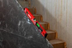 Sola REDM60 Digitale Waterpas Waterpas | Elektronische Hellingmeter REDM | 60 Cm | Magnetisch [01735801 (2 Libellen)] -Beta Verkoopwinkel Sola REDM60 Digitale Waterpas 01735801 2 Libellen ext 4